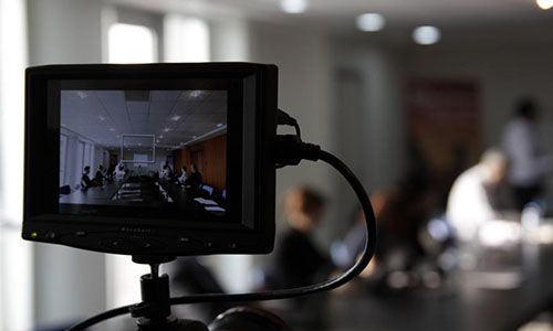 Sıkıcı Fabrika Videolarından Kurtulun: Markanızı Yücelten "Yeni Nesil" Tanıtım Filmi